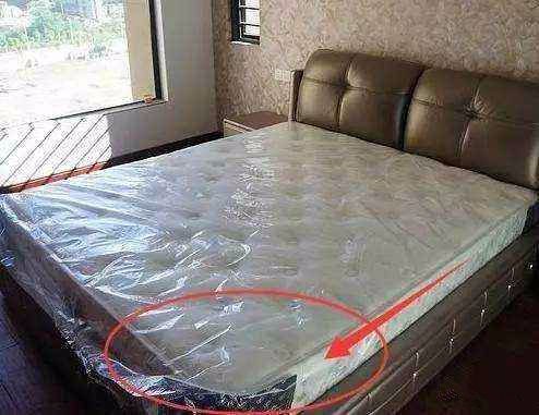 新床墊要不要撕保護膜？必須撕開，且要除甲醛